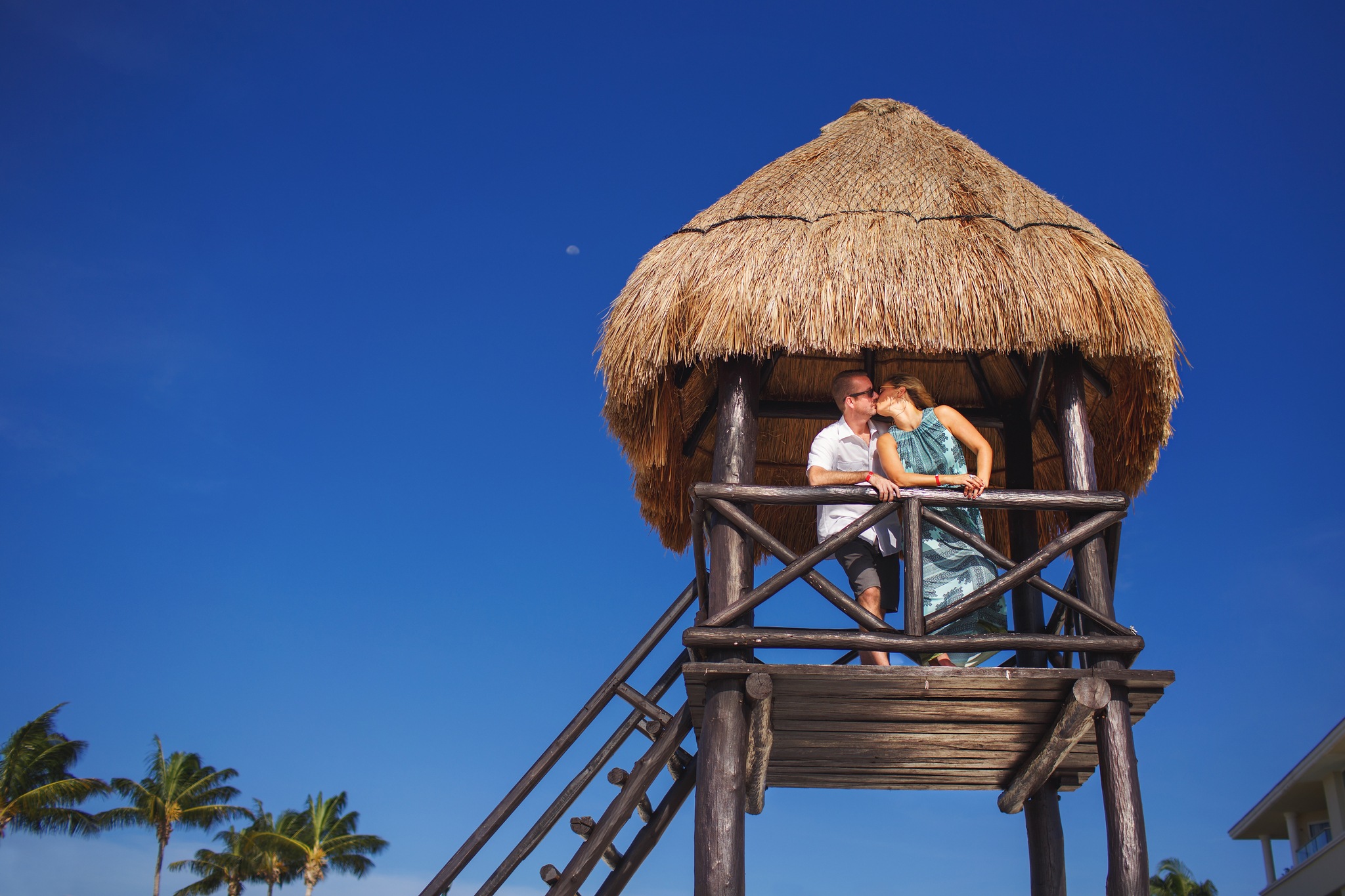 Hip Travel Mama. Monica Lopez, for Flytographer. Cancun Photographer 2