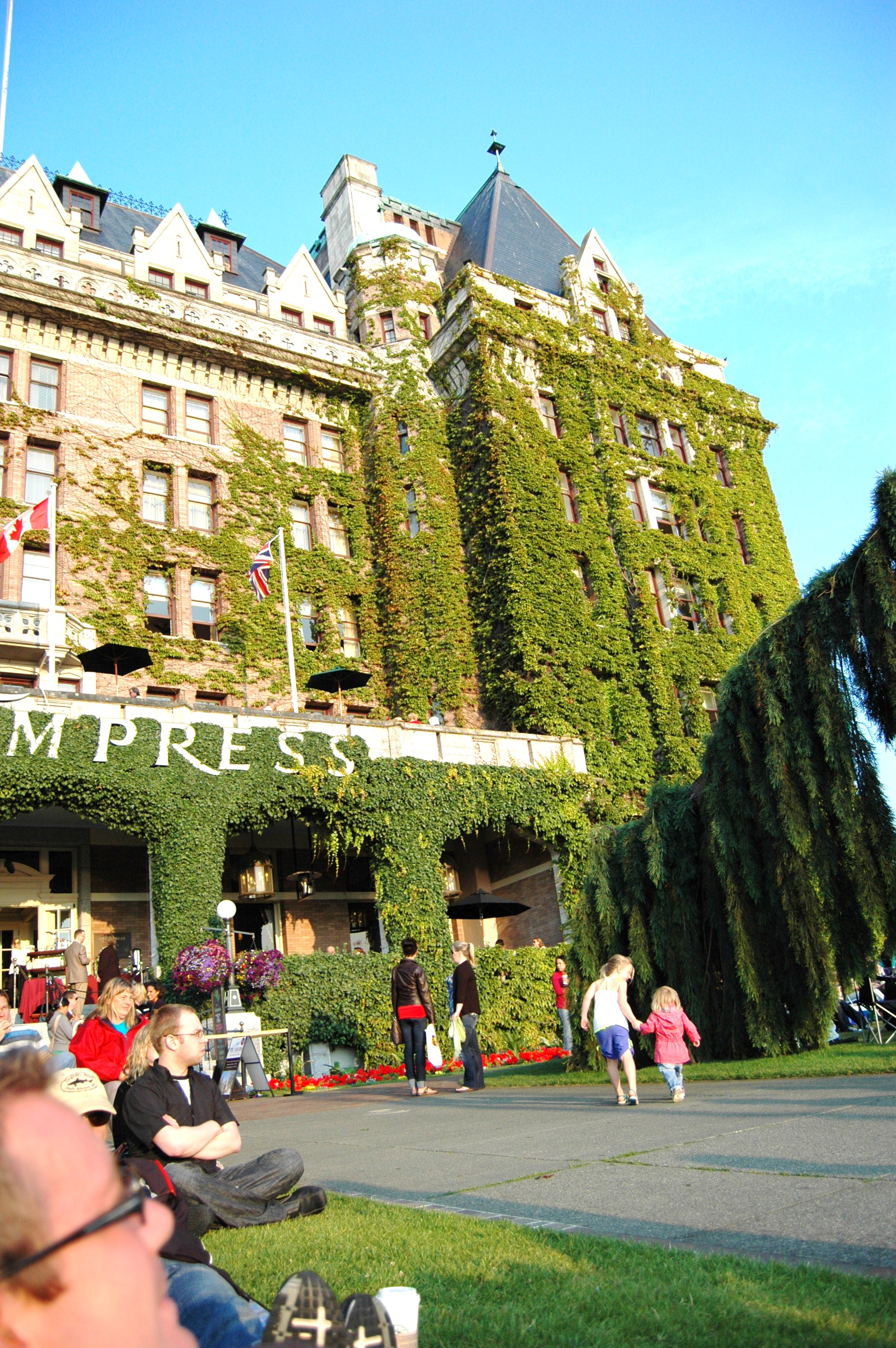 Hip Hotel: Fairmont Empress: Victoria BC is One Hip, Walkable City for Families